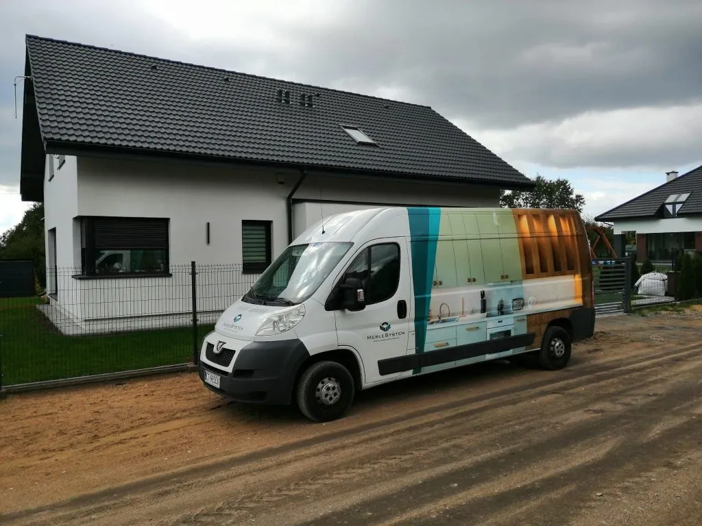 Zespół i produkcja mebli na wymiar MebleSystem